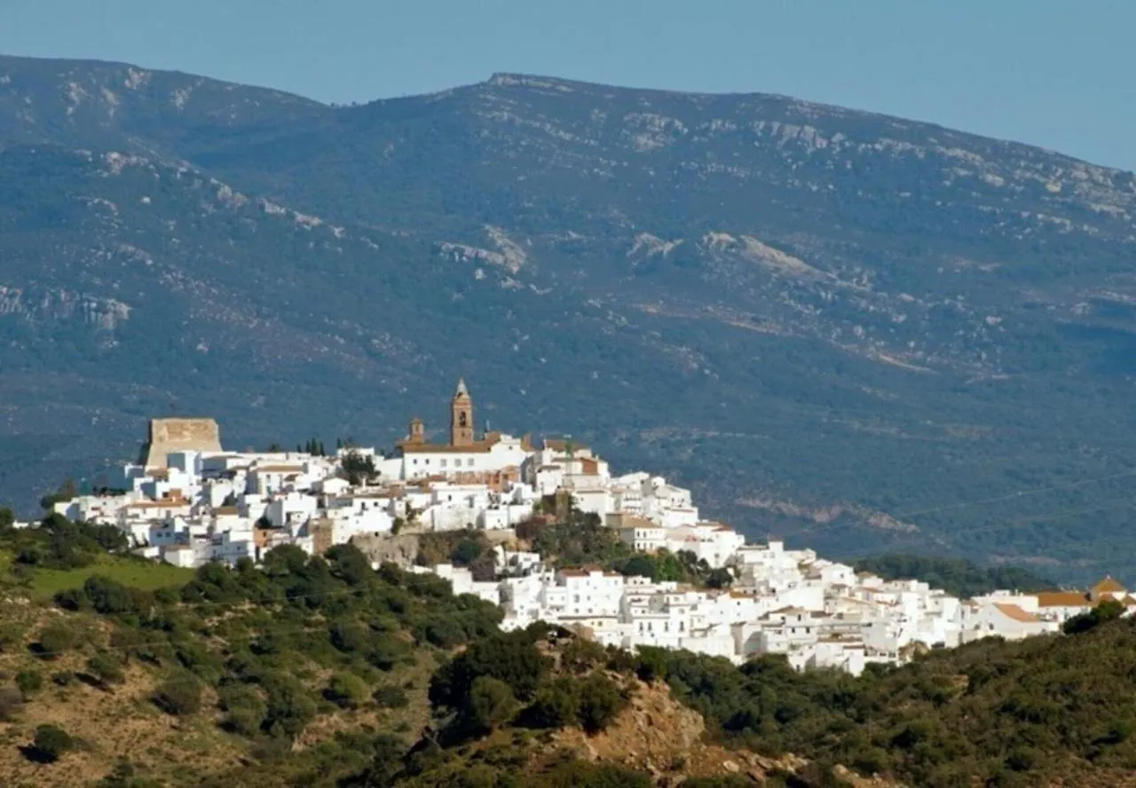 Quiet Getaway House In Alcala De Los Gazules Holiday home